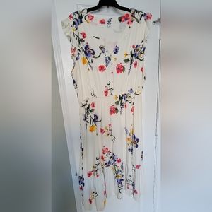 EUC - XL Old Navy floral print dress with ruffle sleeve and button down detail